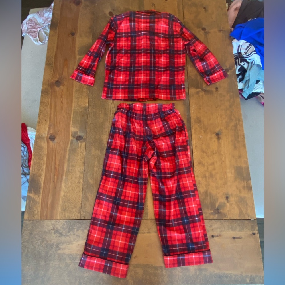 Girls PJs size 6 - Picture 2 of 4